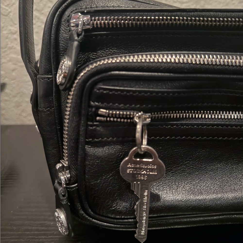 Acne Studios Camero Bag - Picture 3 of 16